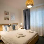 Modern 3br W/ Lg Terrace, Bbq, Ac & Parking Апартаменты *