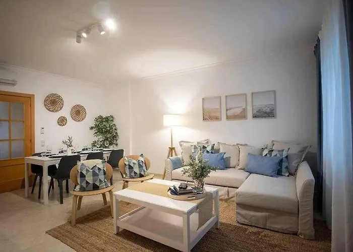 Modern 3br W/ Lg Terrace, Bbq, Ac & Parking * Tavira