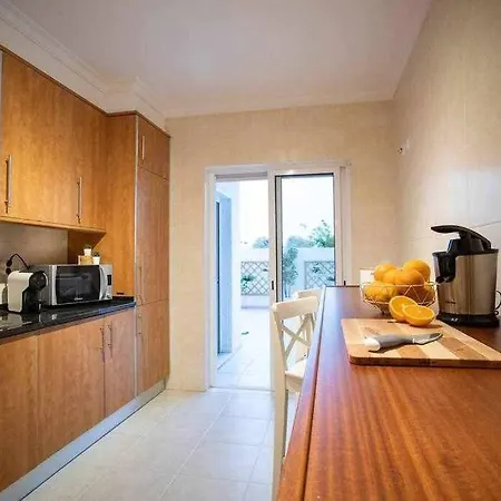 דירה Modern 3br W/ Lg Terrace, Bbq, Ac & Parking *
