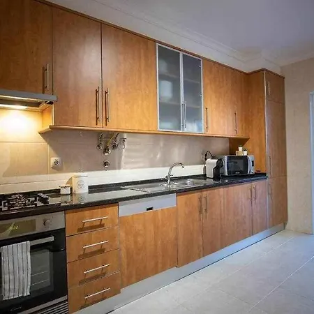 Modern 3br W/ Lg Terrace, Bbq, Ac & Parking * Tavira
